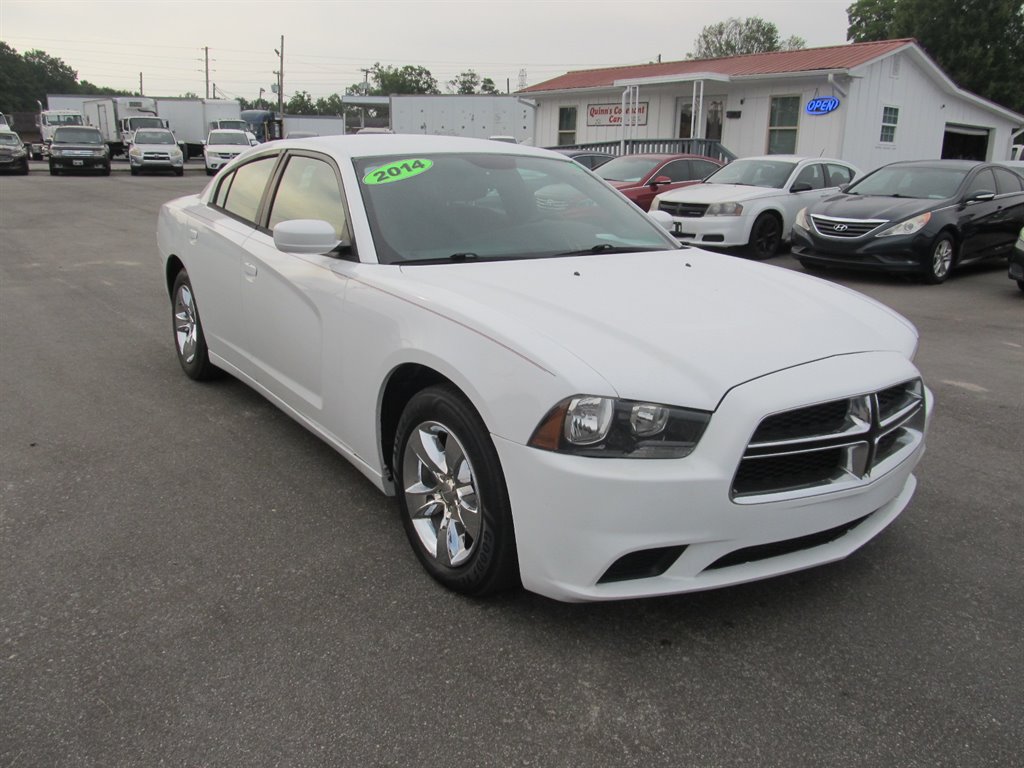 2014 Dodge Charger SE photo 17