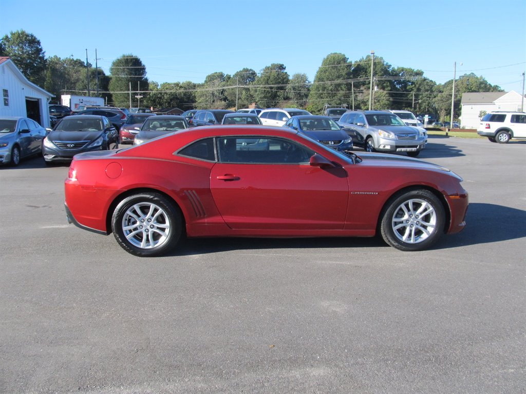 2015 Chevrolet Camaro 2LS photo 11