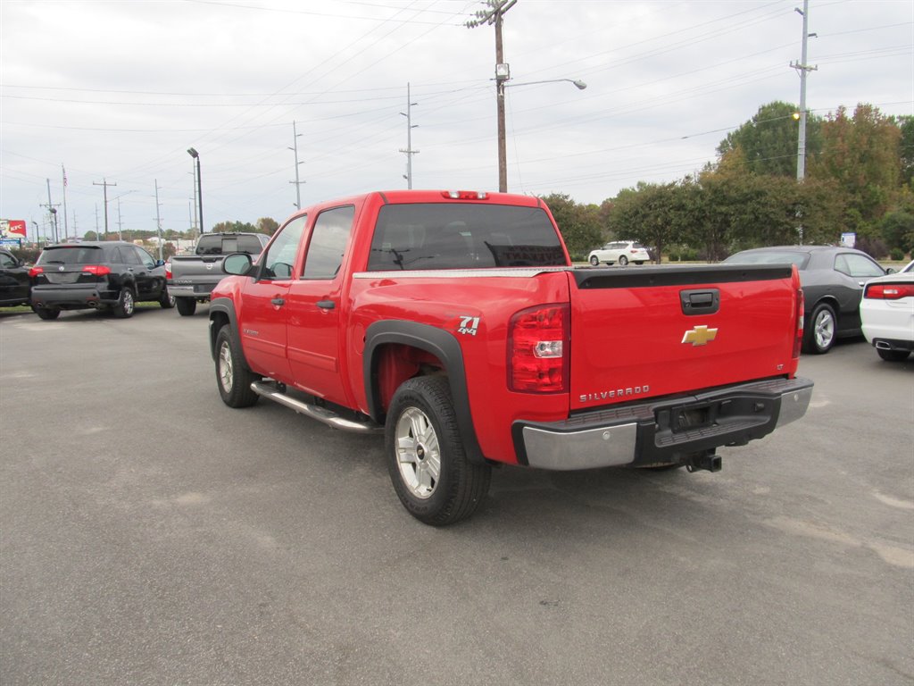 2013 Chevrolet Silverado 1500 LT photo 3