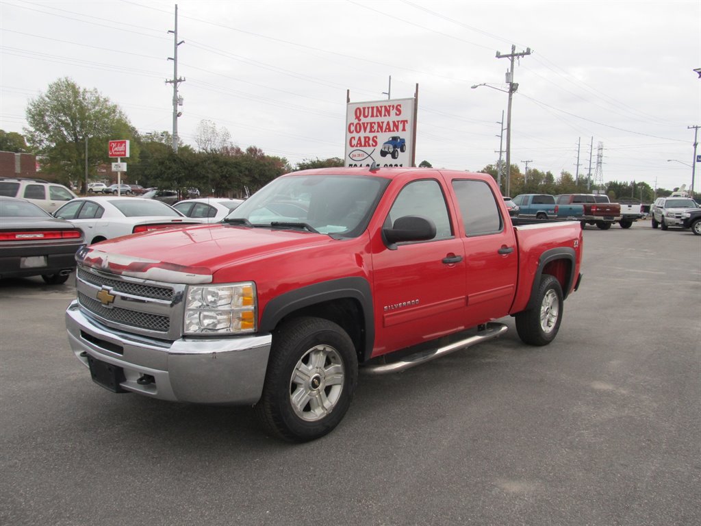 Chevrolet Silverado 1500's photo