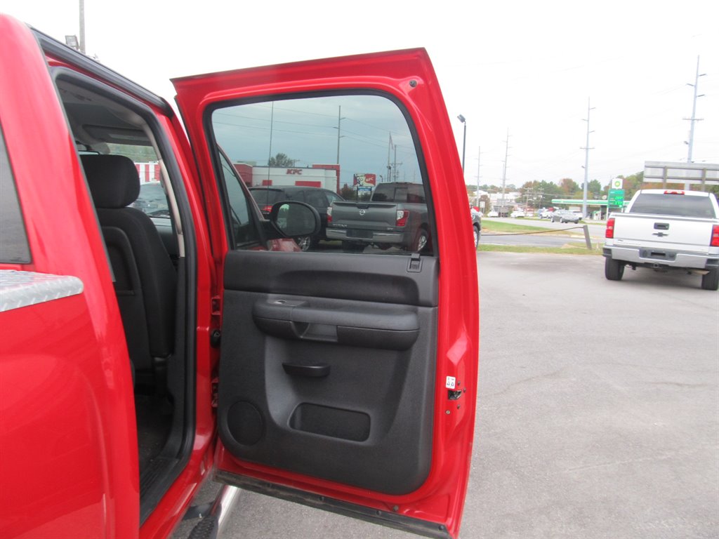 2013 Chevrolet Silverado 1500 LT photo 13