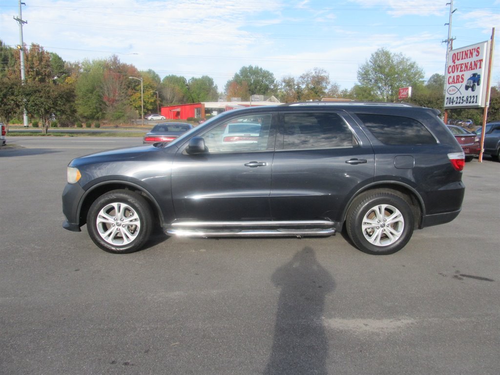 2013 Dodge Durango SXT photo 2