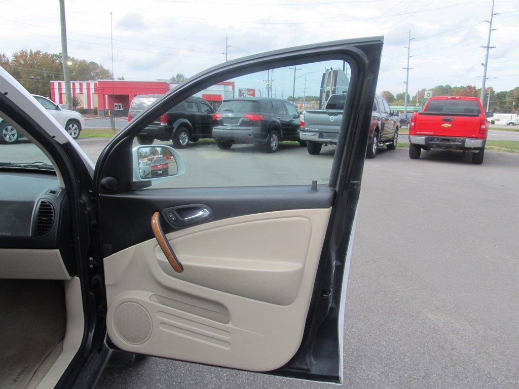 2007 Saturn VUE 3.5L photo 16