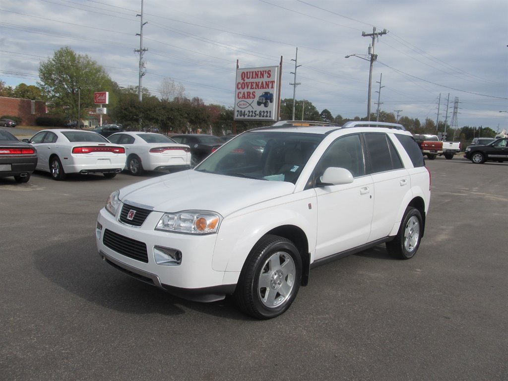 Saturn VUE's photo