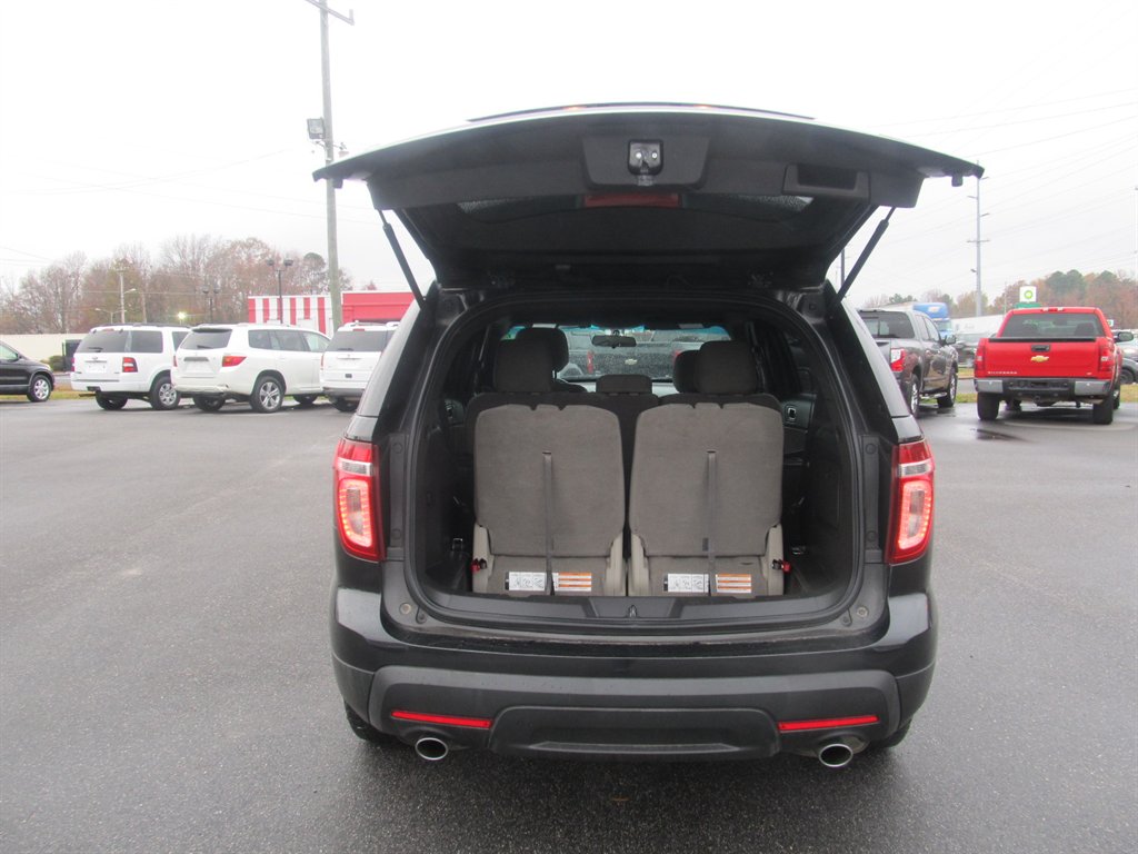 2014 Ford Explorer Base photo 12