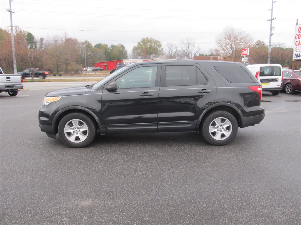 2014 Ford Explorer Base photo 2