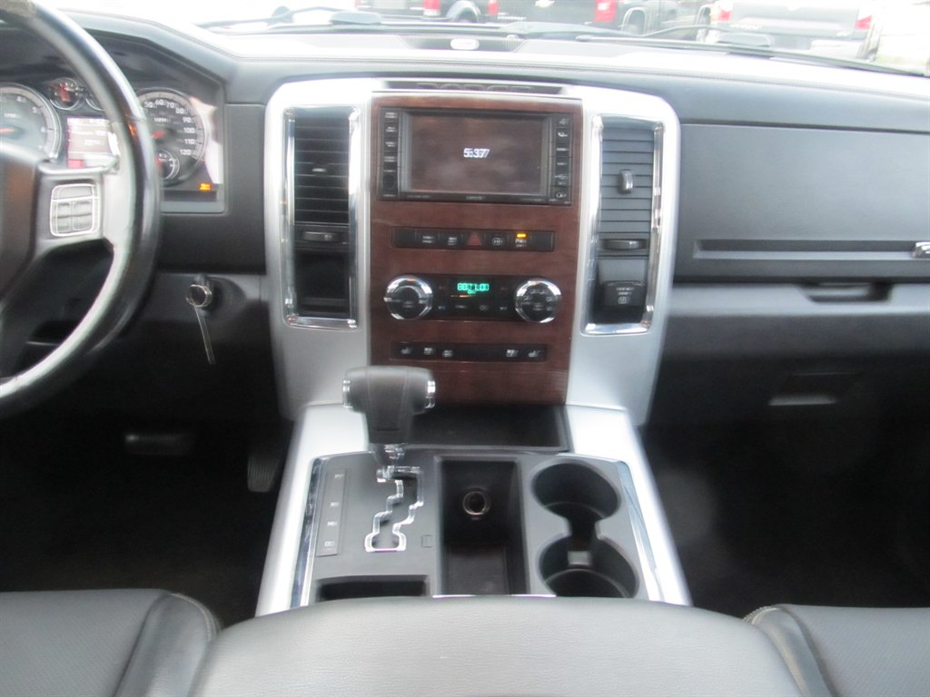 2012 RAM Ram 1500 Pickup Laramie photo 6