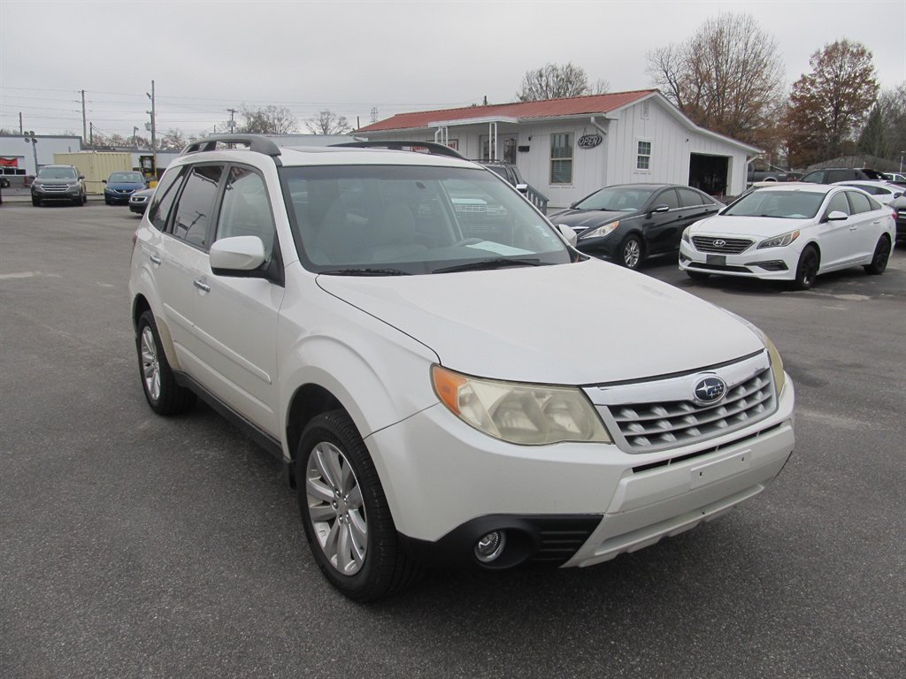 2011 Subaru Forester X Limited photo 18