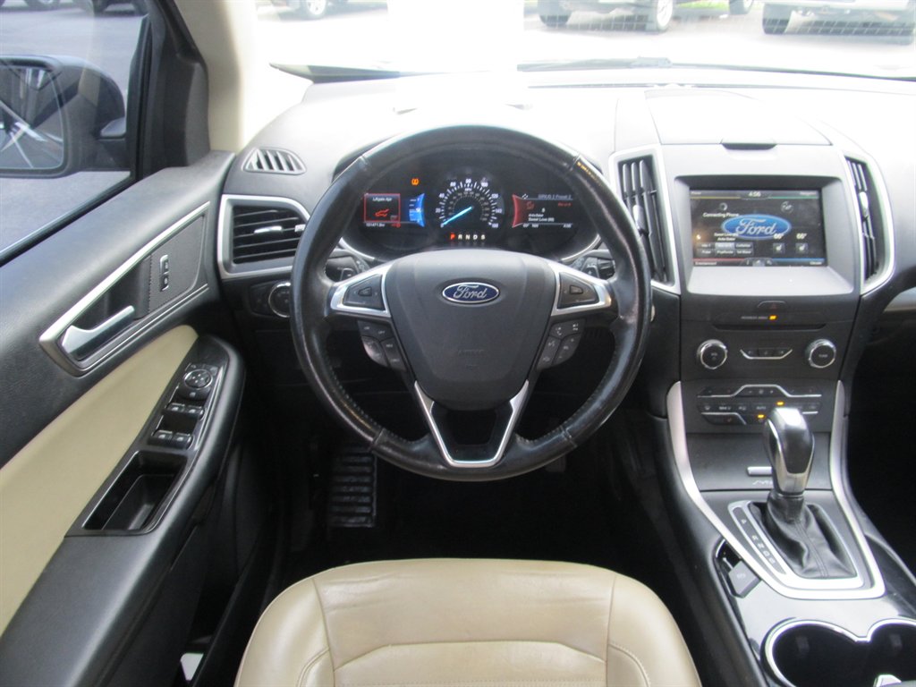 2015 Ford Edge SEL photo 6