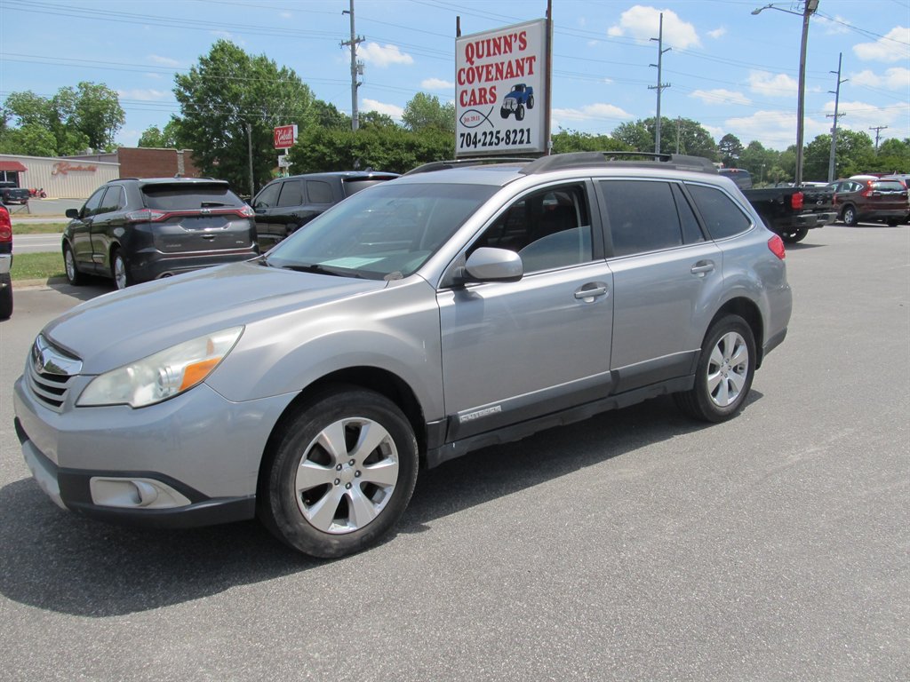 2010 Subaru Outback 3.6R Limited AT's photo