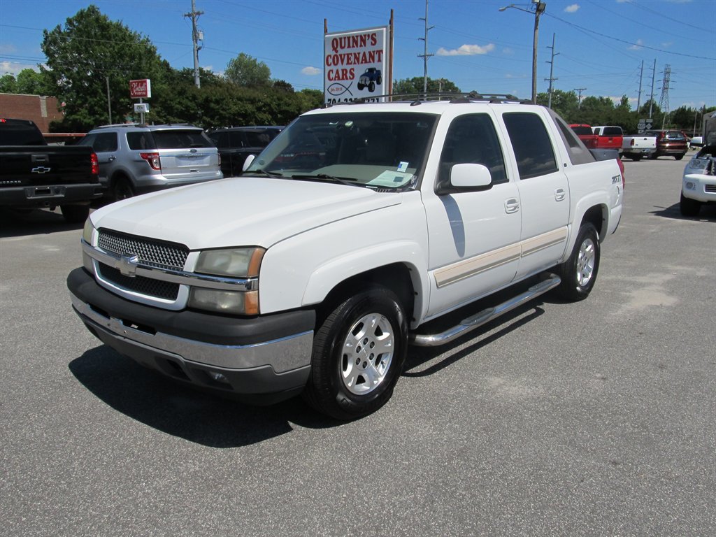 2005 Chevrolet Avalanche's photo