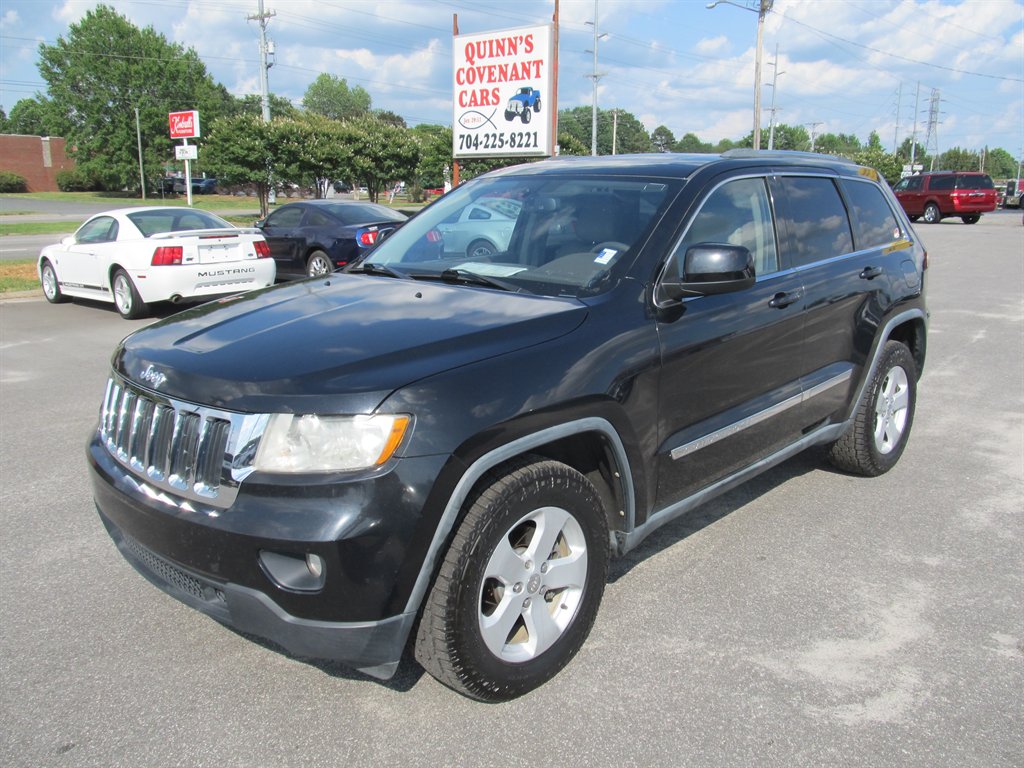 2011 Jeep Grand Cherokee Laredo 4WD's photo